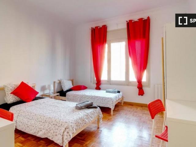 Habitación en apartamento de 10 habitaciones en el Eixample Esquerra, Barcelona