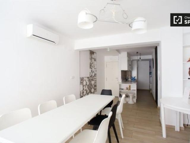 Habitación en apartamento de 4 dormitorios en Camins al Grau, Valencia