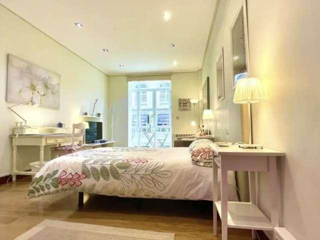 Habitación en apartamento de 4 dormitorios en Abando e Indautxu, Bilbao