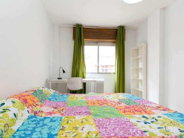 Habitación en apartamento de 5 habitaciones, Camino de Ronda, Granada