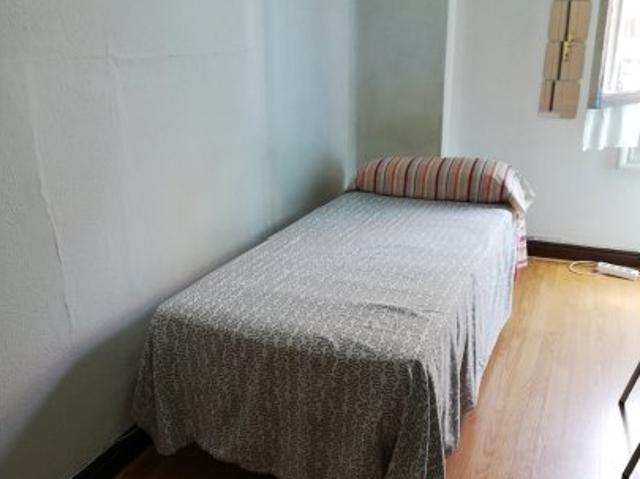 Habitación en apartamento de 9 habitaciones en Malasaña, Madrid