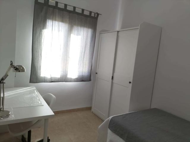 HABITACION EN ASTURIAS H2