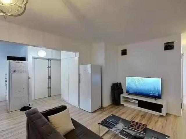 Habitación en Boulevard Joffre, Charles III/Centre Ville