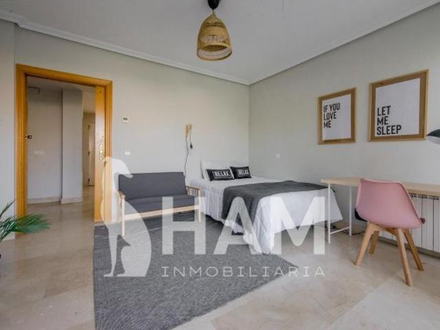 Habitación en C/ Sopetran, 6