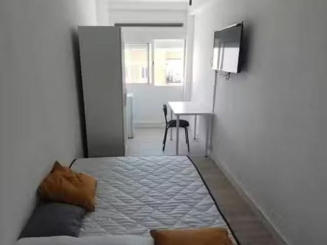 Habitación en Calle Marcelino Castillo, Latina