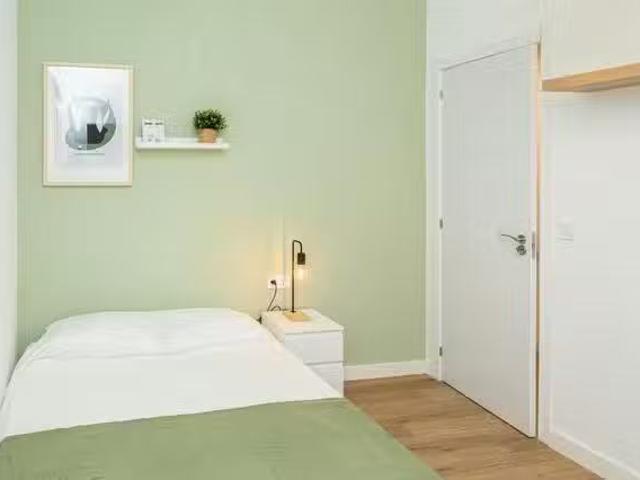 Habitación en Calle Mariano Barbasán, Universidad