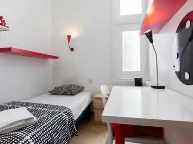 Habitación en Calle Mesón de Paredes, Embajadores