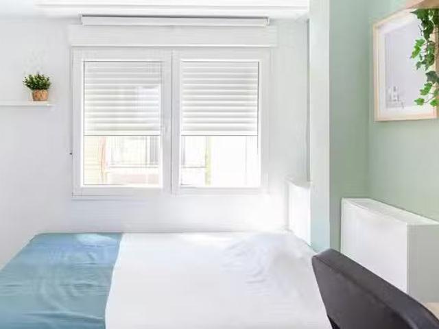Habitación en Calle Montevideo, Delicias