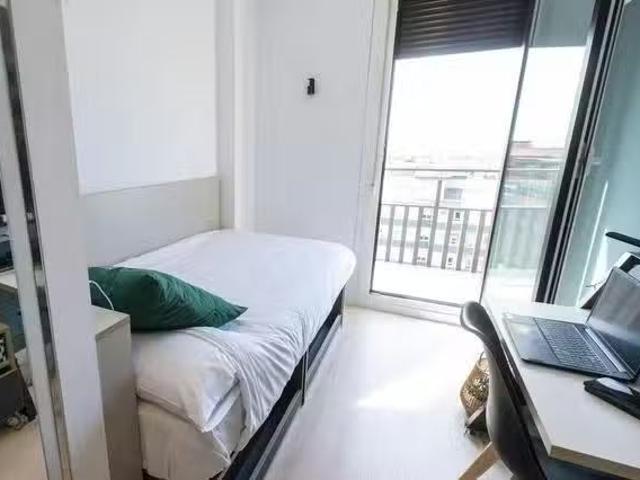 Habitación en Calle Nuestra Señora de la Salud, Pajaritos