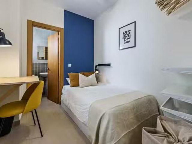 Habitación en Calle Álamos, La Merced