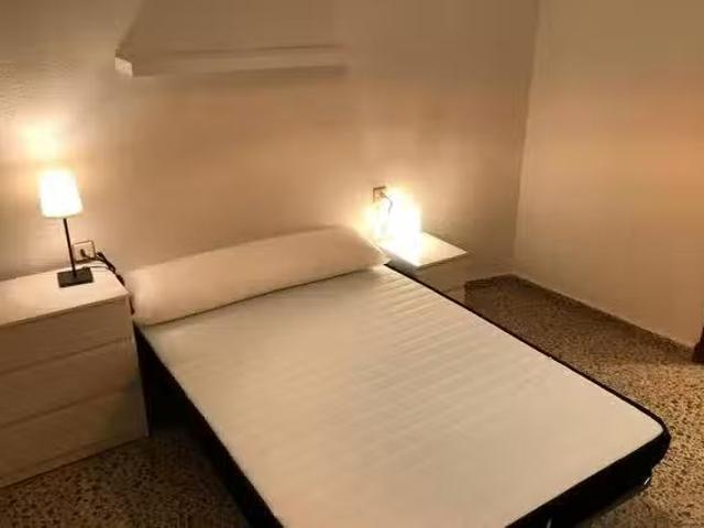 Habitación en Calle Alejandro Seiquer, San Lorenzo