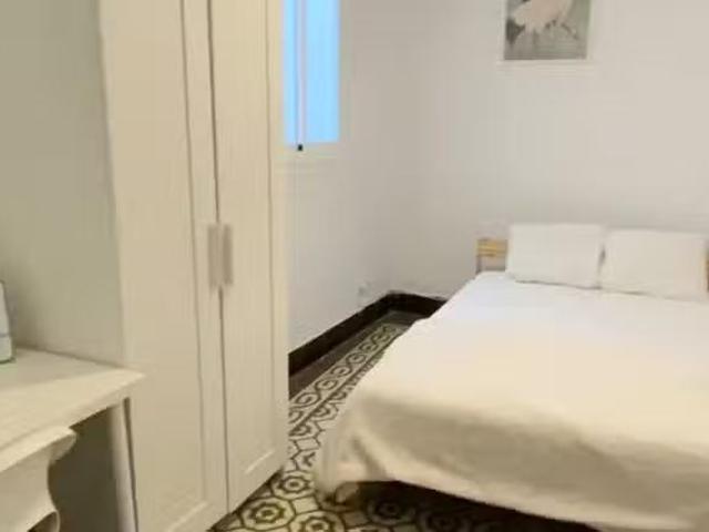 Habitación en Calle Bustos Tavera, Casco Antiguo