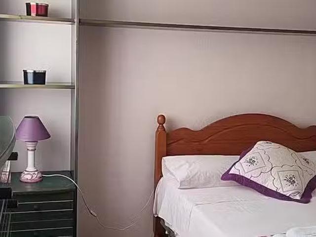 Habitación en Calle Canales, Plaza de Toros Vieja