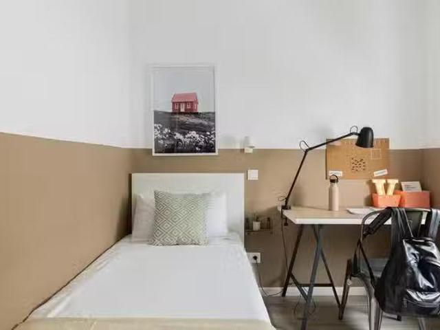 Habitación en Calle Daoíz