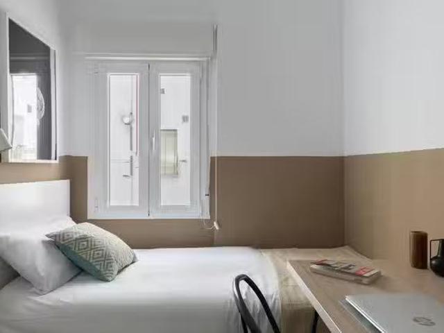 Habitación en Calle Daoíz