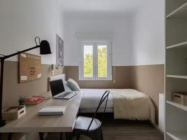 Habitación en Calle Daoíz
