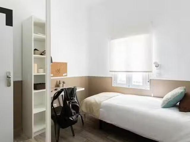 Habitación en Calle Daoíz