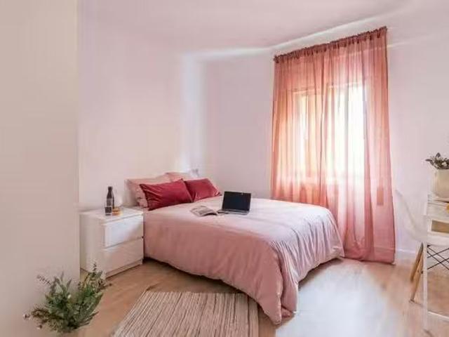 Habitación en Calle de Marcelo Usera, Moscardó