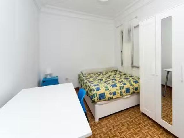 Habitación en Calle de Moratines, Acacias