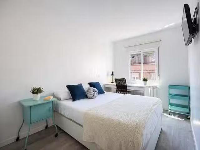 Habitación en Calle de Ofelia Nieto