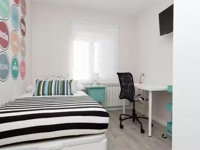 Habitación en Calle de Ofelia Nieto, Berruguete