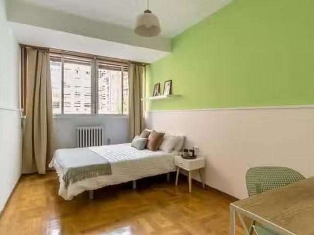 Habitación en Calle de Orense