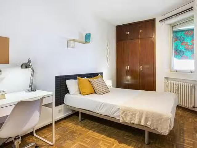Habitación en Calle de Orense, Cuatro Caminos
