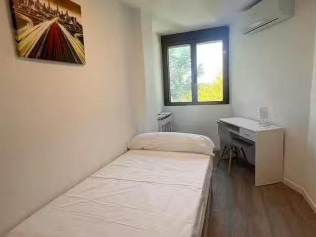 Habitación en Calle de Alcalá, San Blas Canillejas