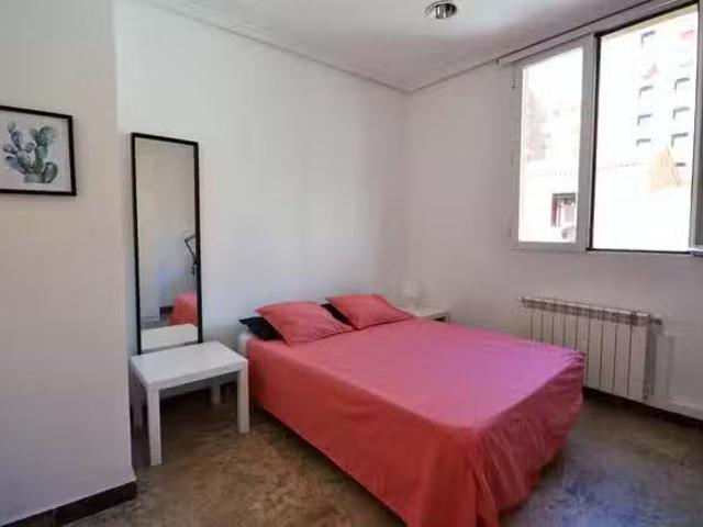 Habitación en Calle de Alberto Aguilera