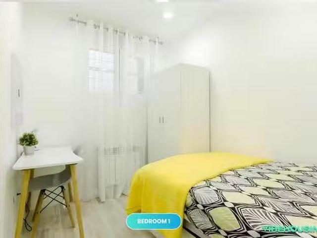 Habitación en Calle de Aldea del Fresno, Arganzuela