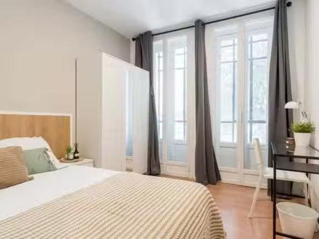 Habitación en Calle de Alejandro González
