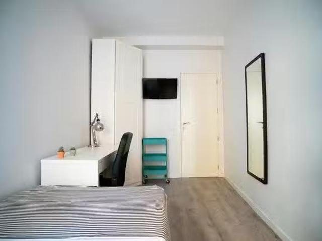 Habitación en Calle de Andrés Borrego, Universidad