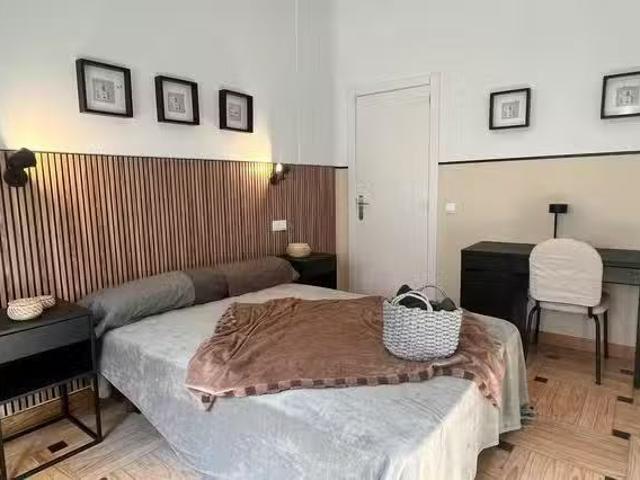 Habitación en Calle de Antonio Arias, Niño Jesús