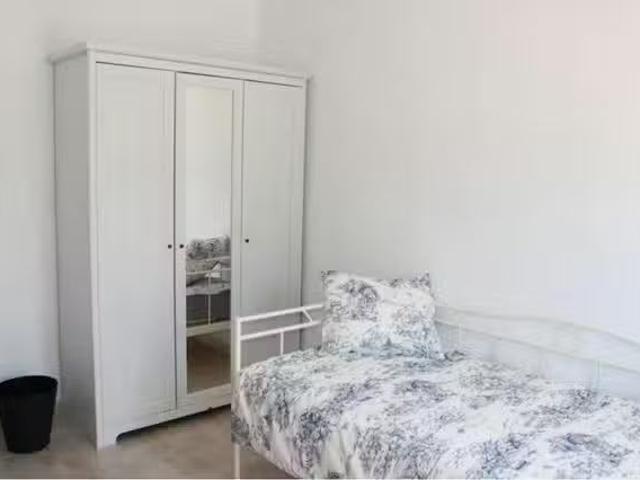 Habitación en Calle de Antonio Saura, Actur