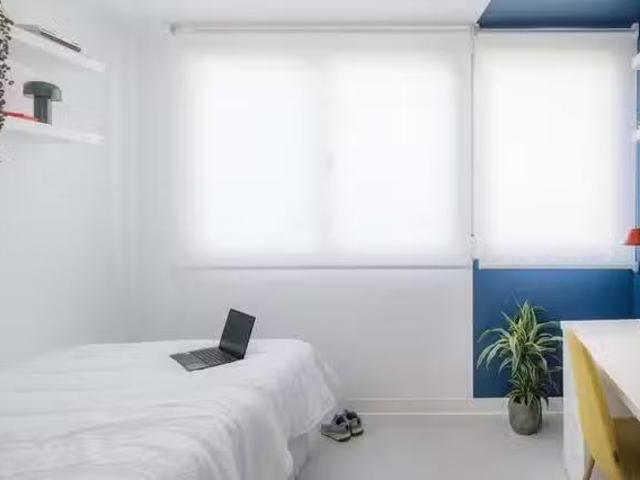 Habitación en Calle de Antonio Zamora