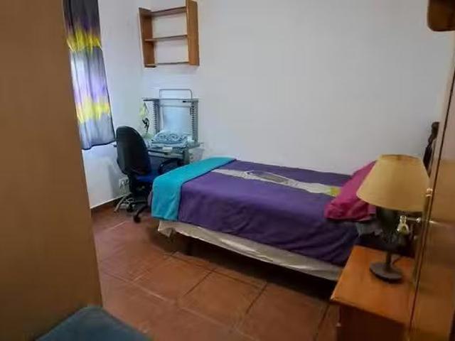 Habitación en Calle de Ariza, Latina