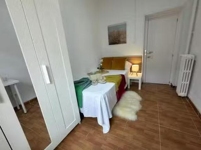 Habitación en Calle de Burgos, Tetuán