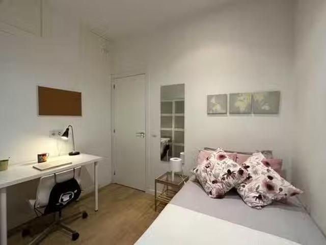 Habitación en Calle de Bailén, Palacio