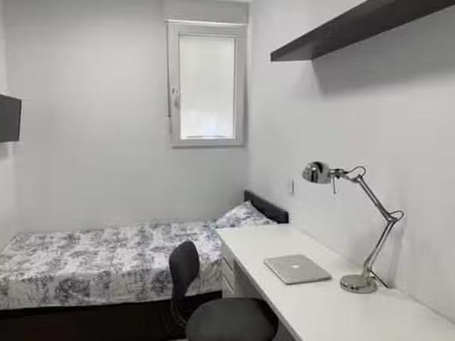 Habitación en Calle de Benito Gutiérrez, Argüelles