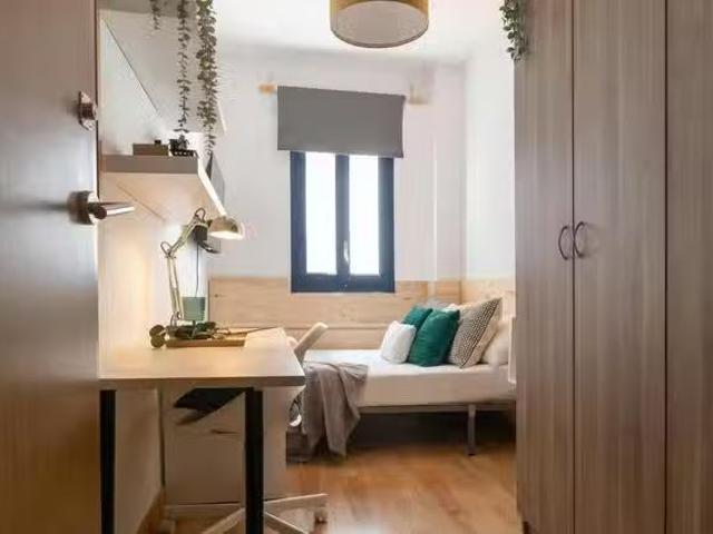 Habitación en Calle de Calatrava, Palacio