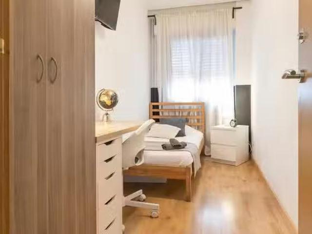 Habitación en Calle de Calatrava, Palacio