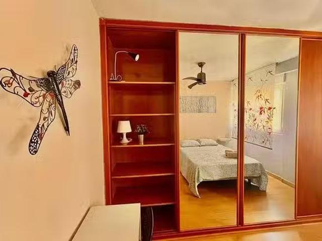 Habitación en Calle de Castrillo de Aza, Santa Eugenia