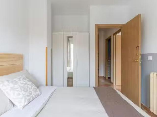 Habitación en Calle de Carnicer, Bellas Vistas