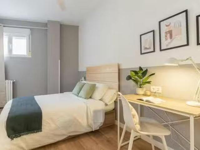 Habitación en Calle de Carnicer, Bellas Vistas