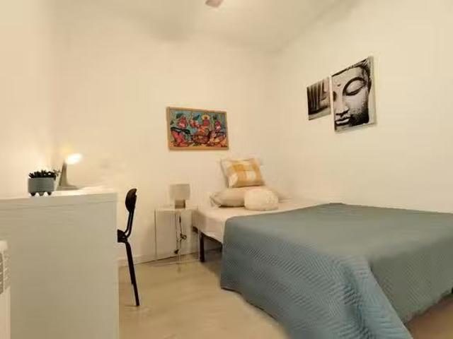 Habitación en Calle de Caravaca, Centro