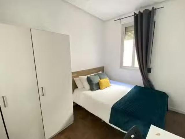 Habitación en Calle de Carlos Arniches, Embajadores