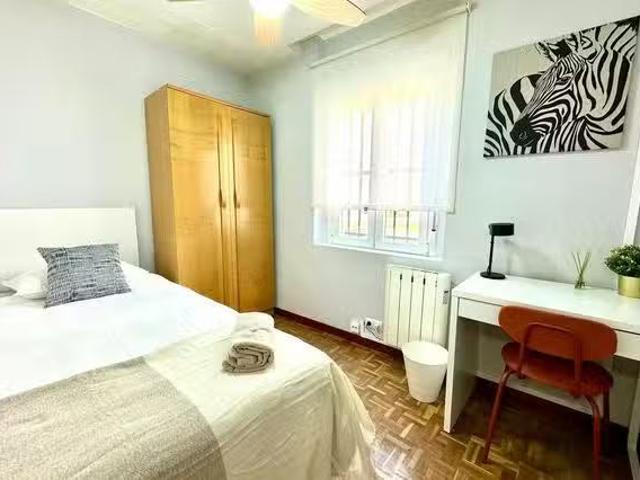 Habitación en Calle de Carlos Martín Álvarez, Puente de Vallecas