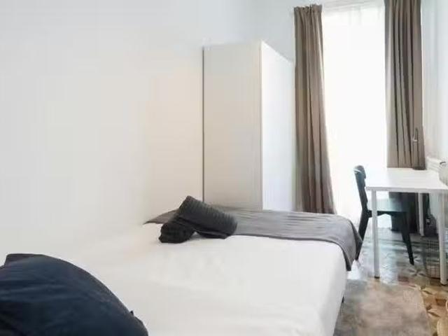 Habitación en Calle de Cedaceros, Centro