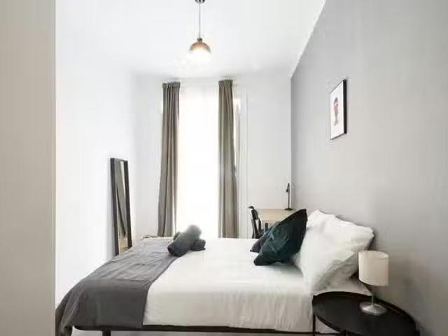 Habitación en Calle de Cedaceros, Centro