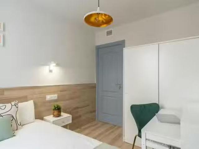 Habitación en Calle de Eduardo Marquina, Comillas